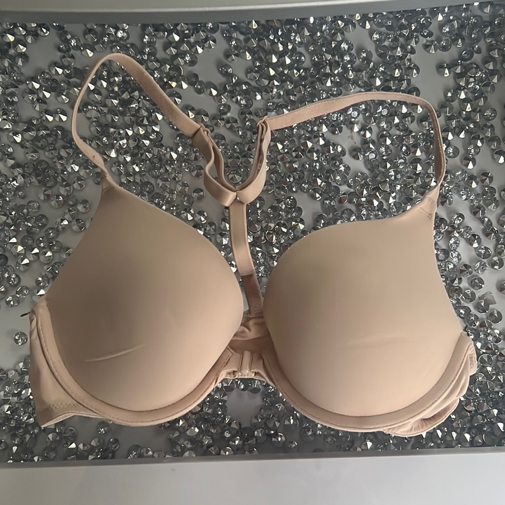 PINK Victoria’s Secret criss cross back and front open 32b push up bra